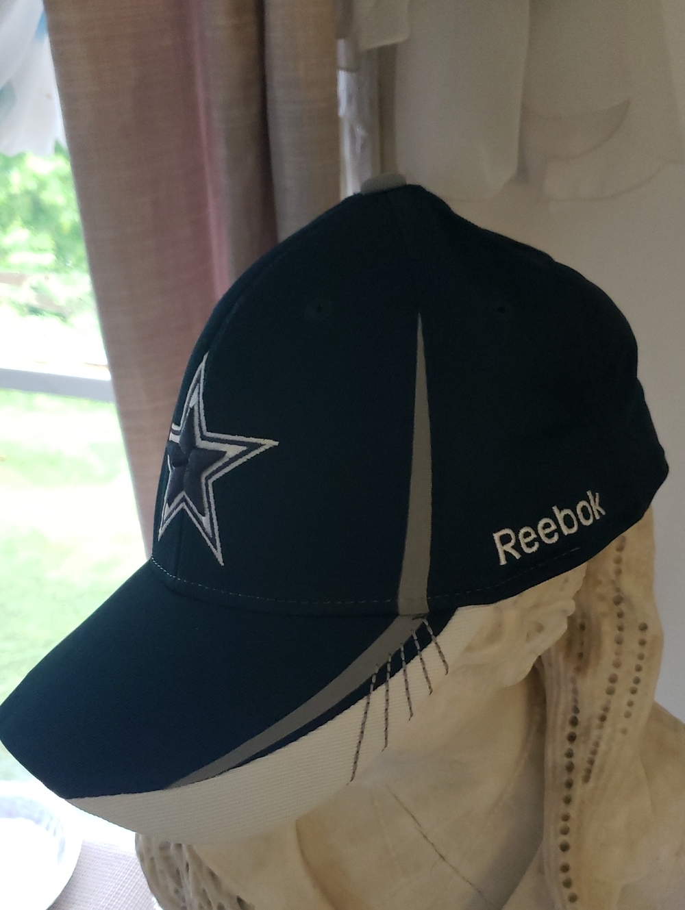 Reebok Black and Gray Star Athletic Cap